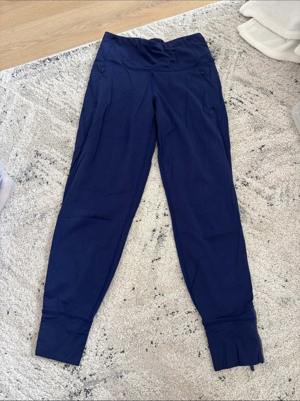 Lululemon leggings/joggers